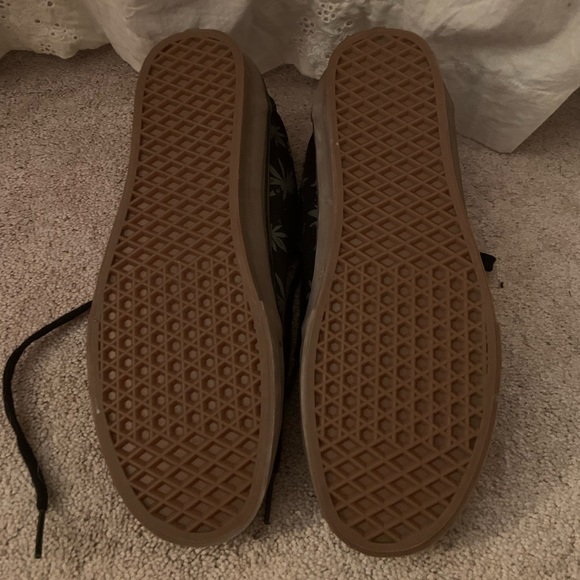 NWOT Men’s Vans, size 11 - Picture 4 of 4